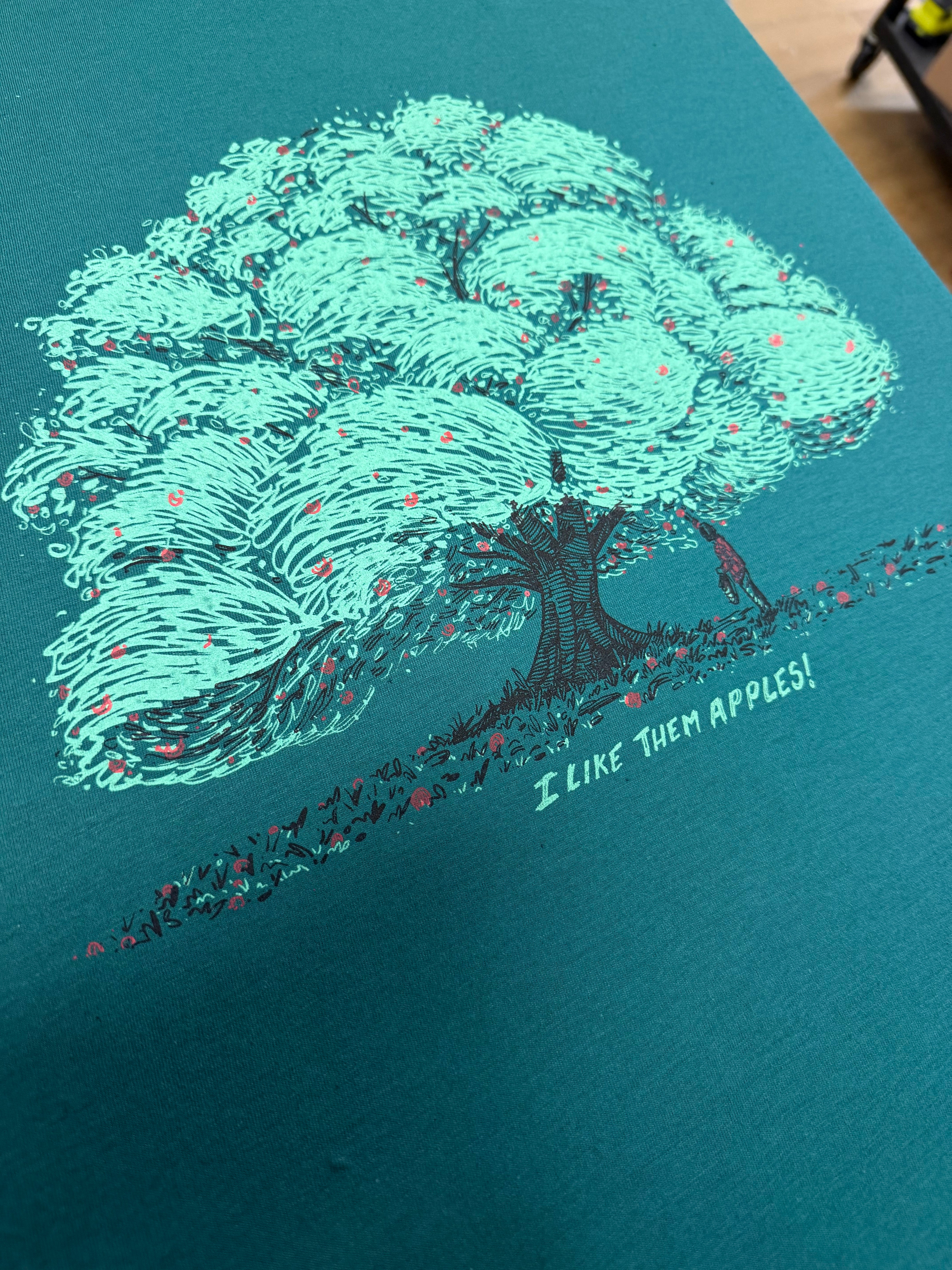 I LIke them Apples! T-Shirt - Hand-Printed on Organic Cotton / Recycled Polyester